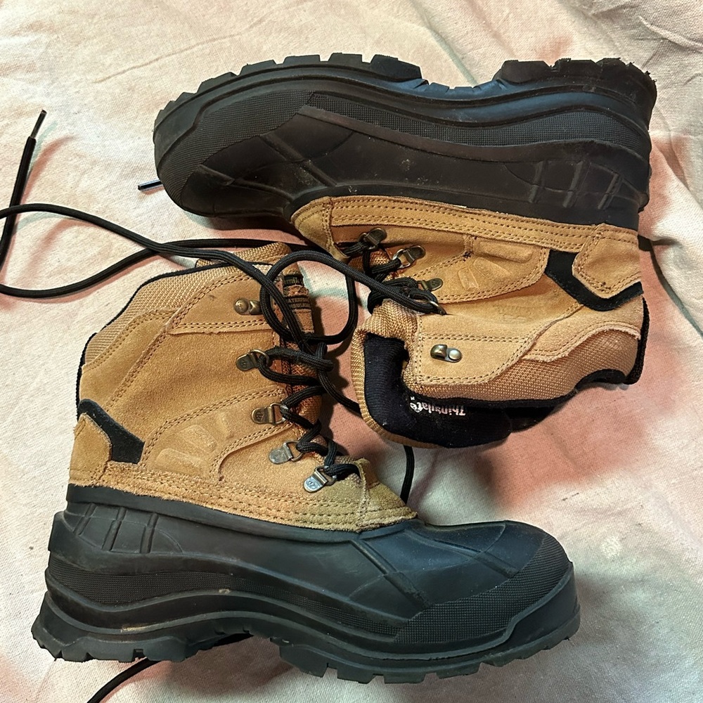 Kamik Men's 10 Fargo Brown and Black Snow Boots.
